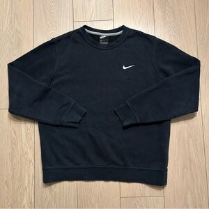 Nike Black Club Fleece Crewneck Sweatshirt Women’s Large Small Swoosh Logo